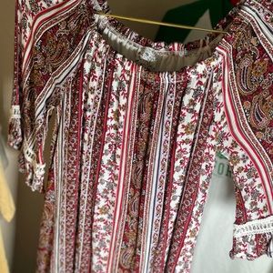 Naïf women’s short sleeve dress top petite small